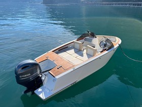 2022 VTS Boats Flying Shark 5.7 Capri na prodej