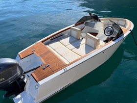 2022 VTS Boats Flying Shark 5.7 Capri na prodej