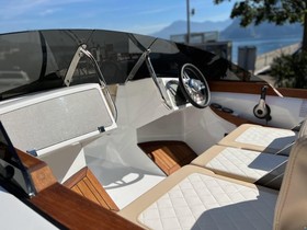 2022 VTS Boats Flying Shark 5.7 Capri en venta