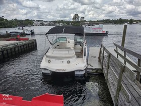 2010 Hurricane Boats 2200 Sundeck