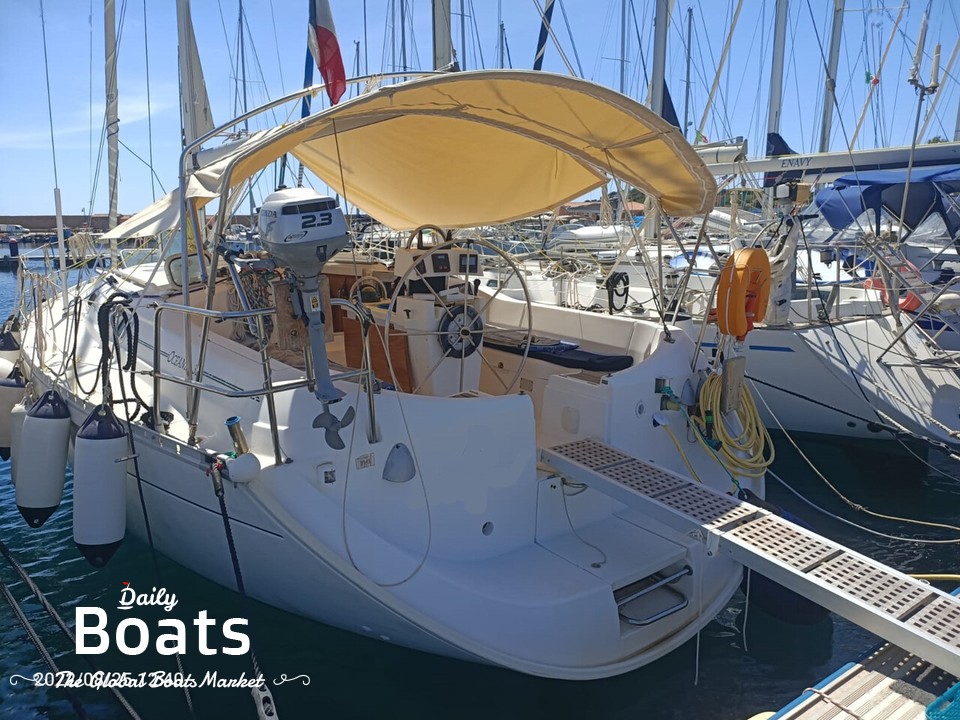 1995 Bénéteau Oceanis 351 for sale. View price, photos and Buy 1995