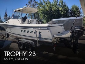 Trophy Boats 2352