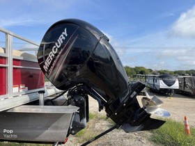 2019 Sun Tracker Fishing Barge 24 Dlx for sale
