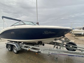 Koupit 2019 Sea Ray 190 Spx