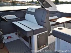 2022 Cruisers Yachts 42 Gls South Beach I/O za prodaju