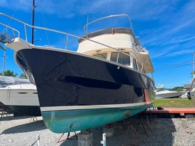 Mainship 400 Trawler