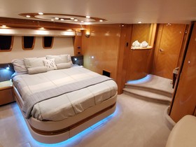 Koupit 2009 Marquis 720 Tri-Deck Enclosed Bridge