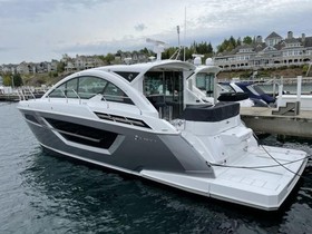 Купити 2023 Cruisers Yachts 50 Cantius