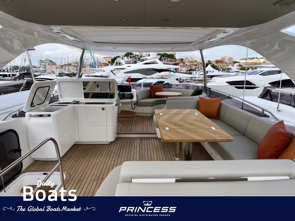 2019 Princess 62 Flybridge for sale. View price, photos and Buy 2019 ...