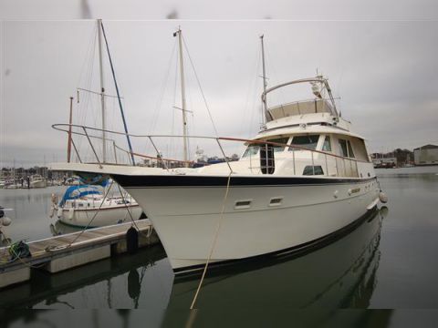 Hatteras 53