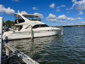 Sea Ray 560 Sedan Bridge