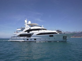 Benetti 121