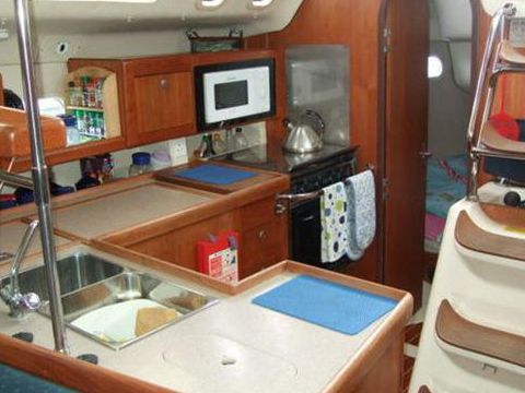Koupit 1997 Hunter 376
