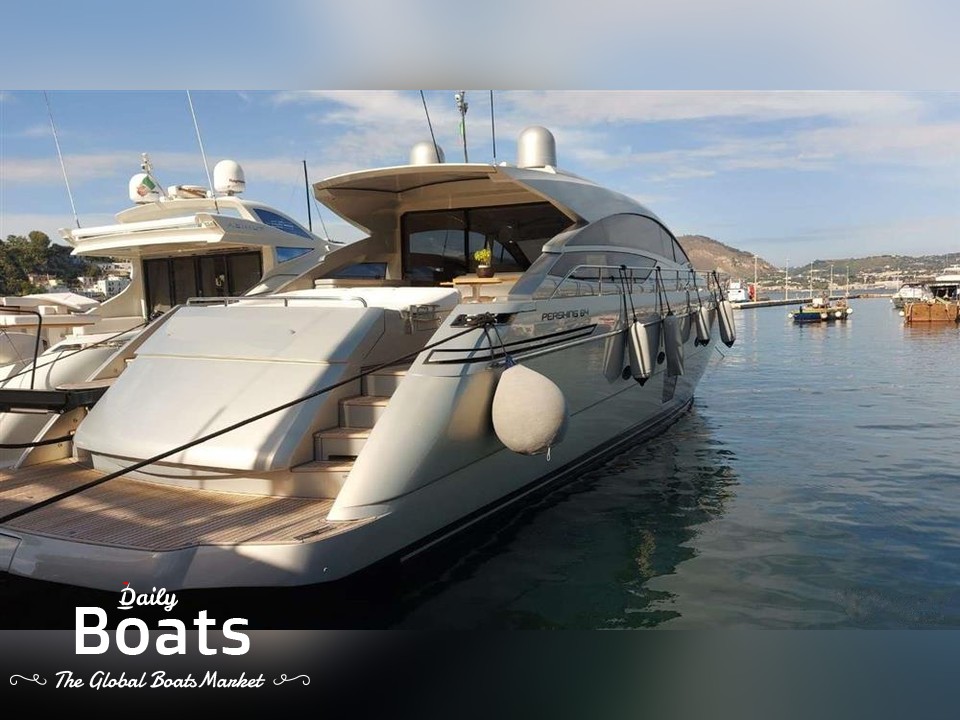 2011 Pershing 64