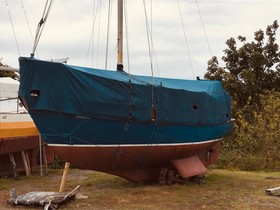 1979 Rossiter Yachts Pintail 27