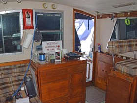 1984 Aqualum 33 Flybridge