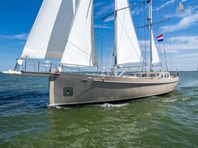 Buy 2015 Puffin 58