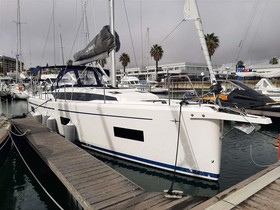 Купити 2022 Bavaria Yachts 38