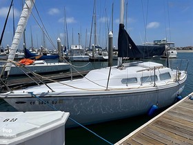Catalina Yachts 27