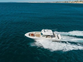 2018 Boston Whaler Boats 380 Outrage