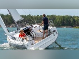 Buy 2022 Bénéteau Boats Oceanis 301