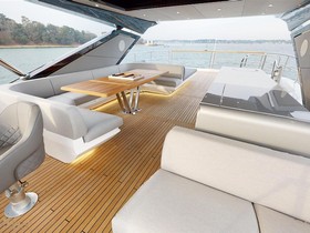 2021 Sunseeker 88 Yacht eladó