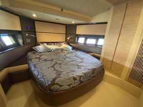 2011 Azimut Yachts 53