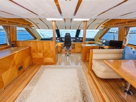 2005 Horizon 106 Tri-Deck Motor Yacht eladó