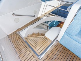 2005 Horizon 106 Tri-Deck Motor Yacht til salgs