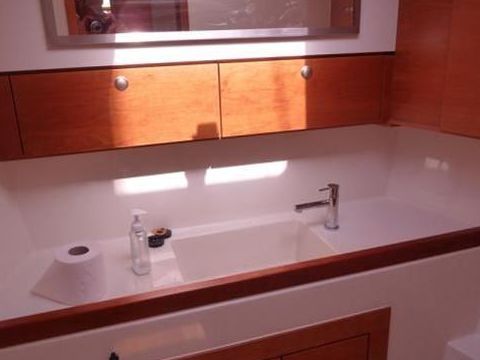 Buy 2006 Hanse 461E