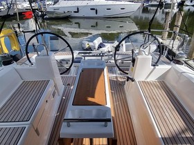 2019 Bénéteau Boats Oceanis 351 za prodaju