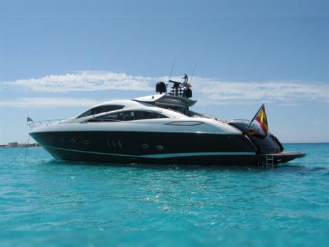 Sunseeker Predator 82