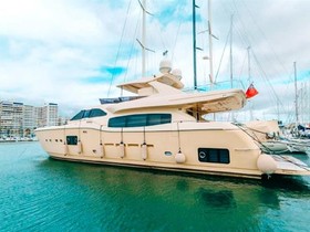 Ferretti Yachts Altura 84