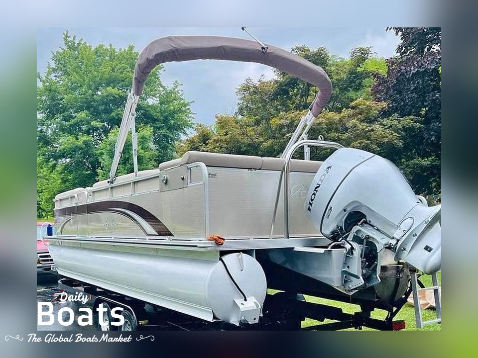 2014 Avalon Pontoon Boats 23 for sale. View price, photos and Buy 2014