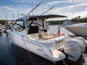 2020 Boston Whaler Boats 325 Conquest