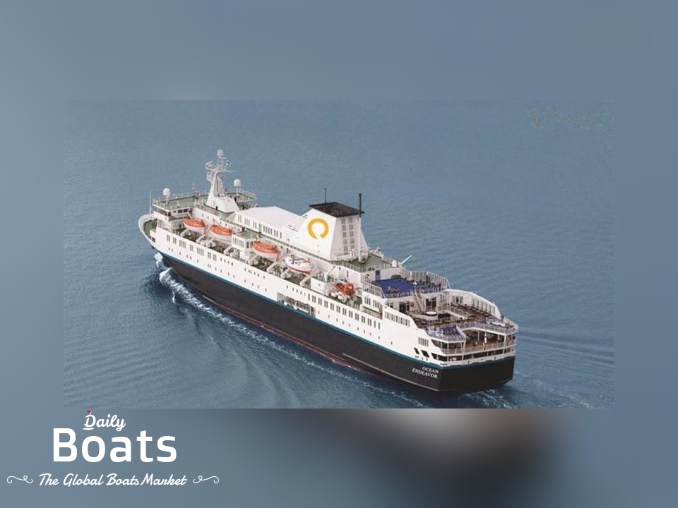 1982 Commercial Boats Cruise Ship 325/577 Passengers Ice Class 1B for