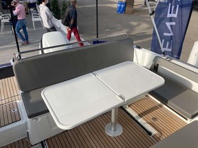 Koupit 2023 Bénéteau Boats Antares 800