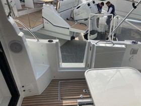 2023 Bénéteau Boats Antares 800 na prodej