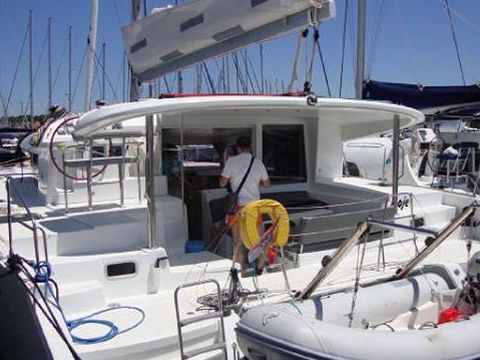 Lagoon 400