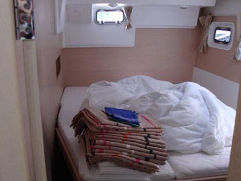 2010 Lagoon 400