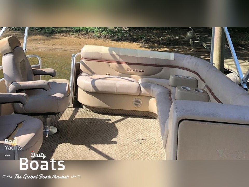 2004 Godfrey Pontoon Boats 25 Sanpan Bar for sale. View price, photos