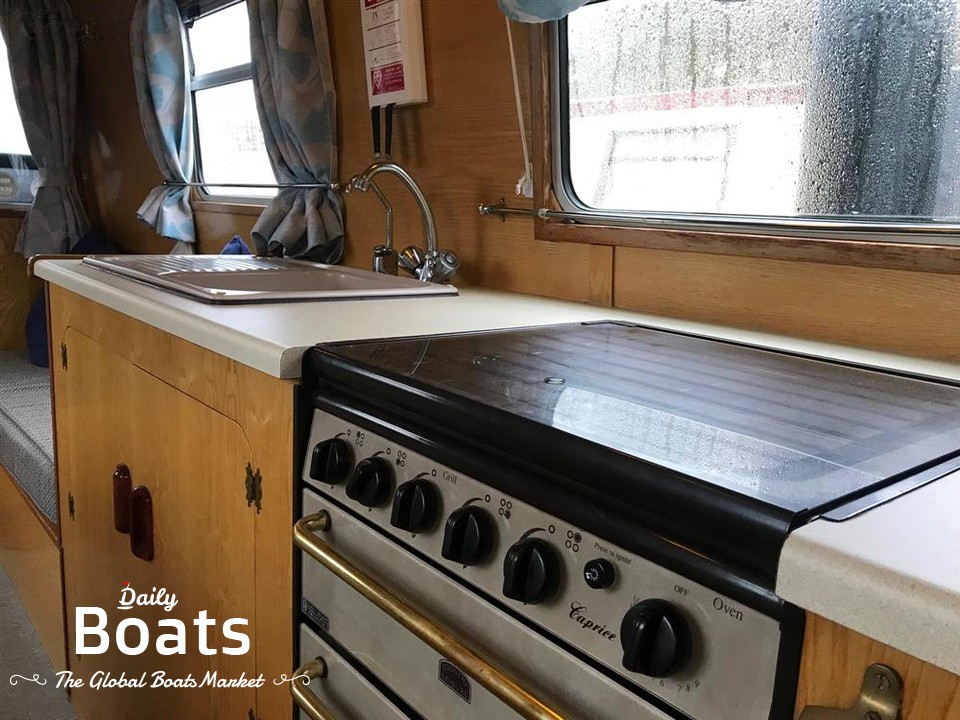 1998 Sea Otter 26 Narrowboat for sale. View price, photos and Buy 1998