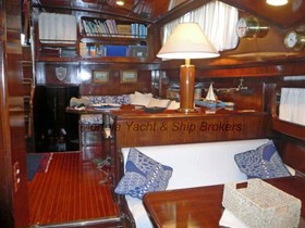 1982 Benetti Yachts Motorsailer til salg