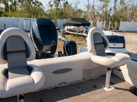 Buy 2010 Crestliner