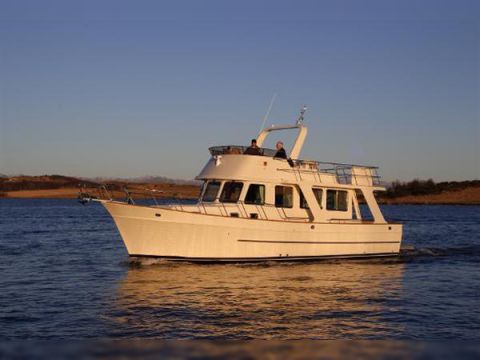 Explorer Motor Yachts 40