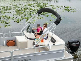 Köpa 2019 SUNCHASER 816 Oasis Fish