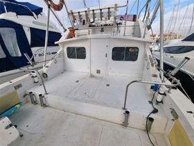 Bertram Yachts 28