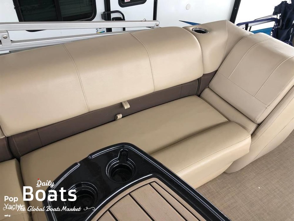 2019 Sun Tracker 20 Party Barge for sale. View price, photos and Buy