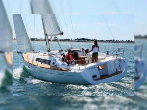 Beneteau Oceanis 37