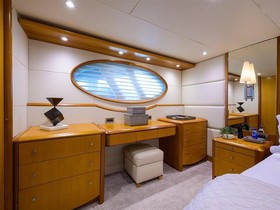 2008 Lazzara Yachts 84